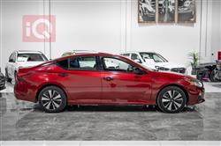 نيسان ألتيما